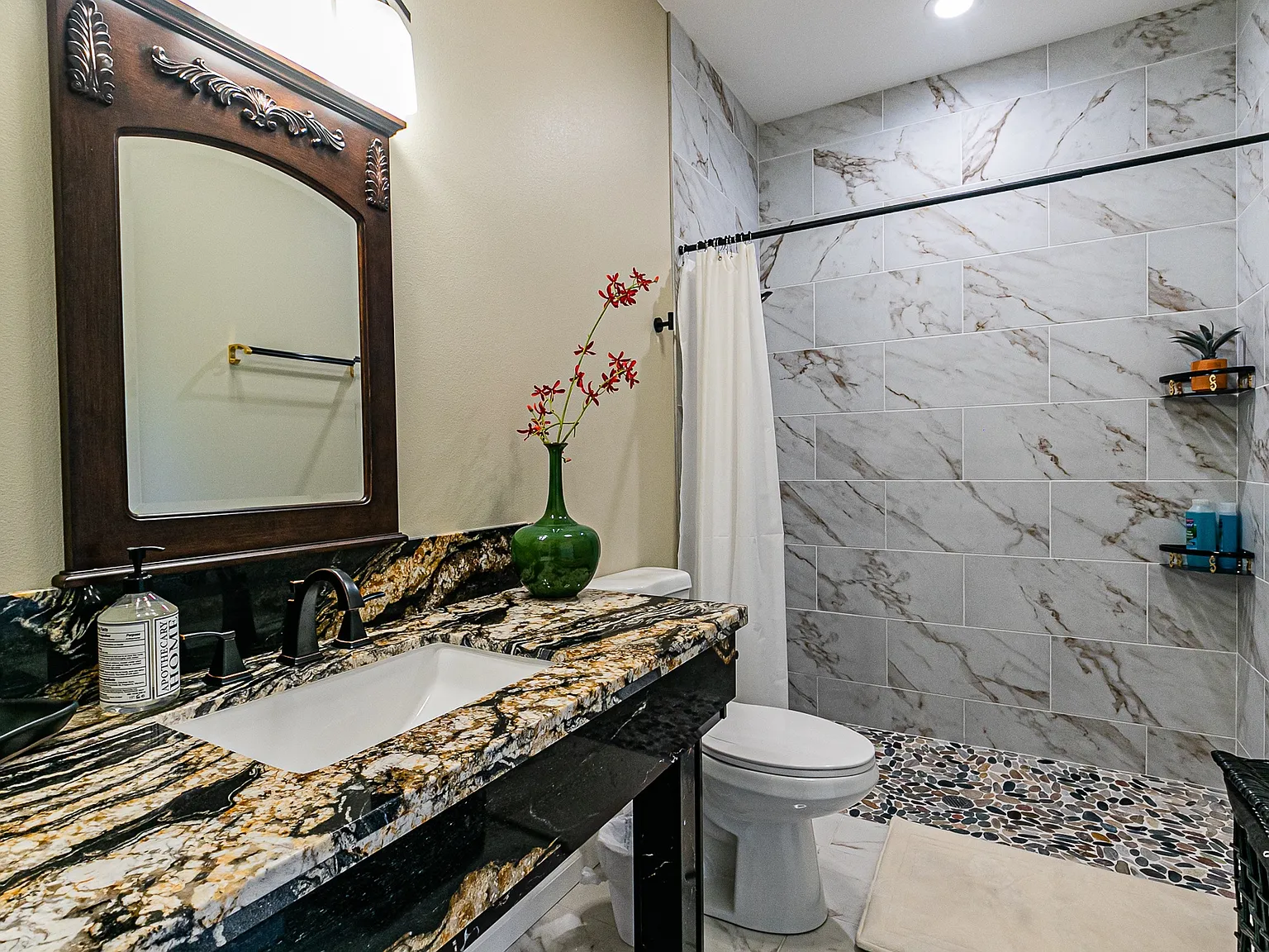 1 bed, 1900 sqft, $1,900 — Photo 4