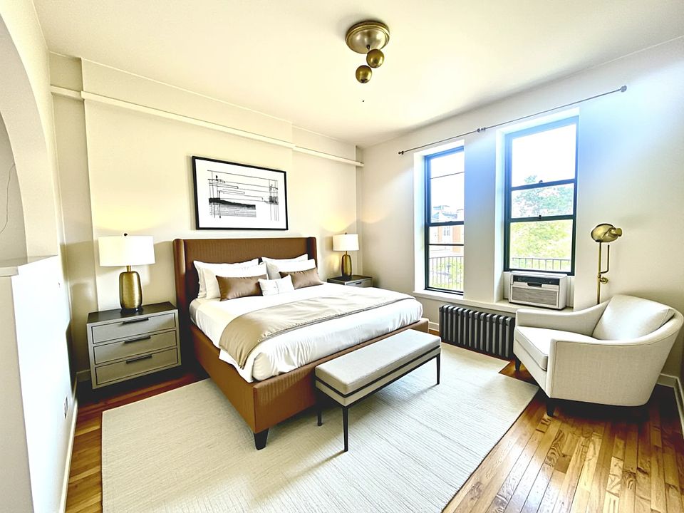 2nd image of 2194 3rd Ave APT 2A