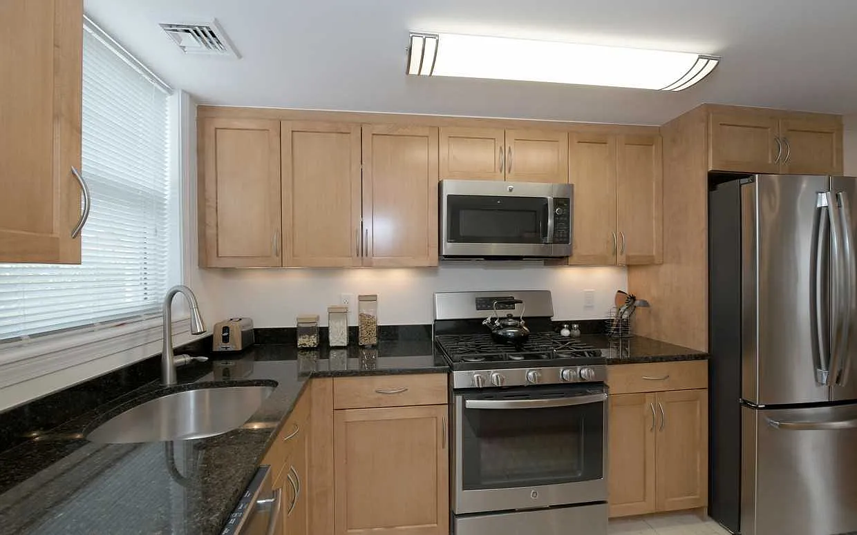 2 bed, $3,595 — Photo 2