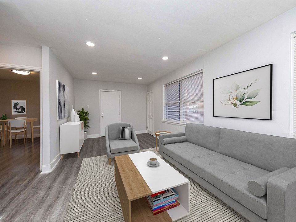 Living Area-Reno