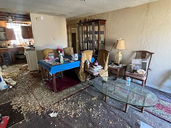 4th image of 4224 NE 19th St