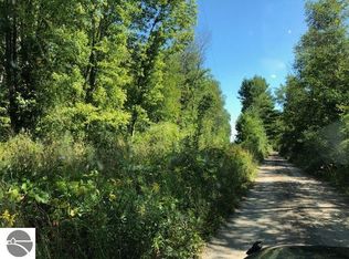 Priemer Dr, Beaverton, MI 48612