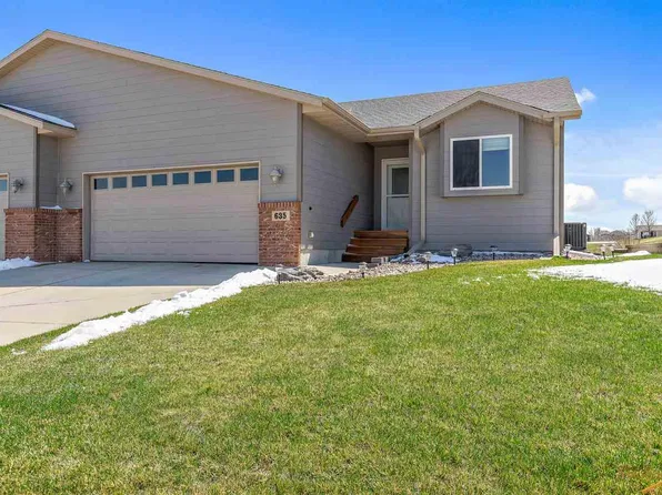 635 Auburn Dr, Rapid City, SD 57701