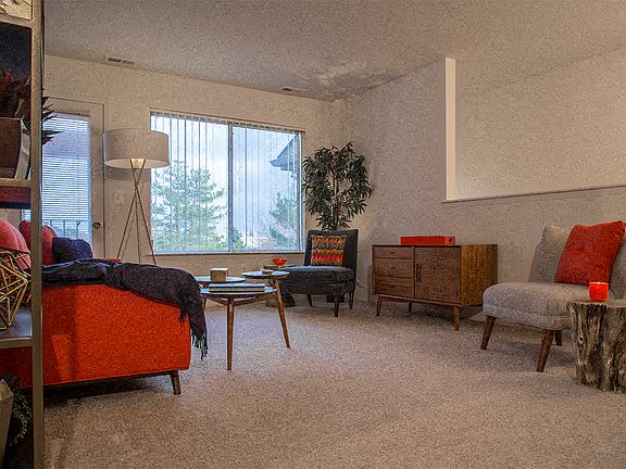 2nd image of 44525 Pine Dr #13109