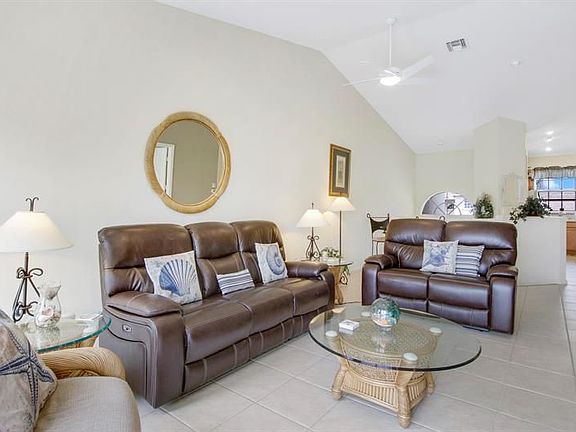 3rd image of 9207 Wentworth Ln