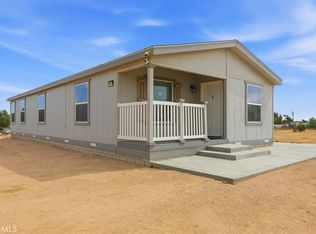 11251 Nevada Rd, Phelan, CA 92371