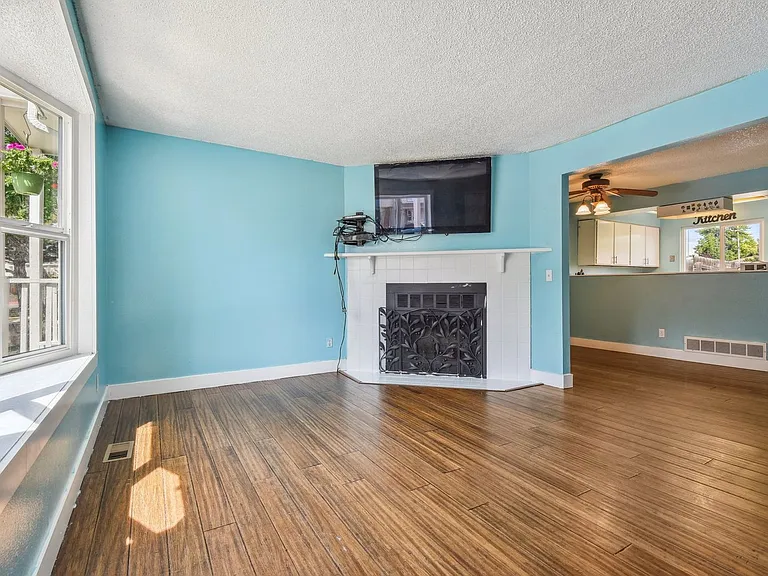 8218 Washington St #6 — Photo 1