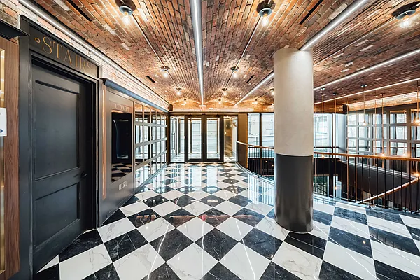 Rented by Nooklyn NYC LLC | media 128