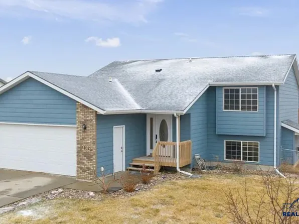 5032 S Pitch Dr, Rapid City, SD 57703
