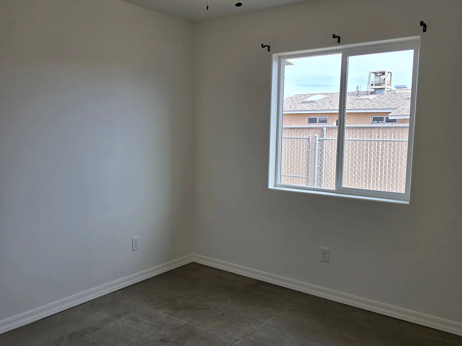 completed in late 2024 six-plex — Photo 4