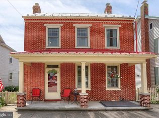 9 W Main St, New Kingstown, PA 17072