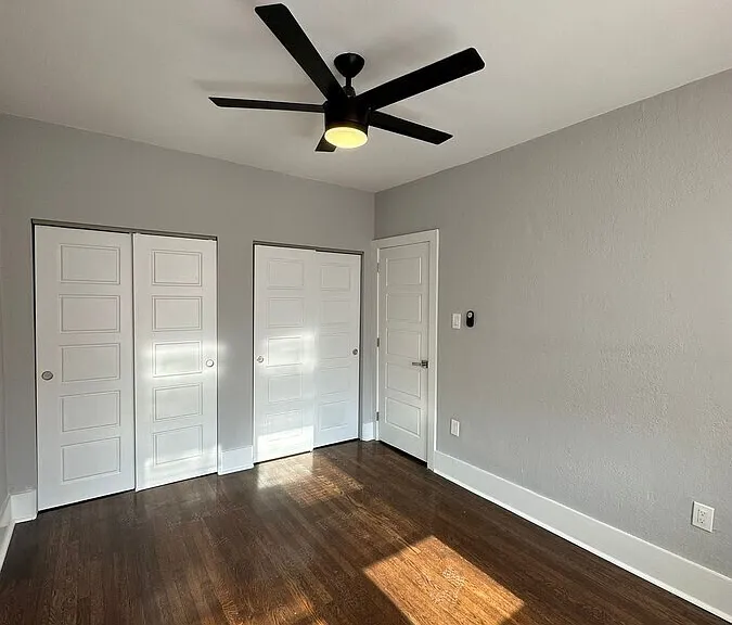 6100 McCallum St #1B — Photo 1