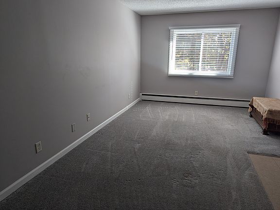 4th image of 1241 7th St W APT 4