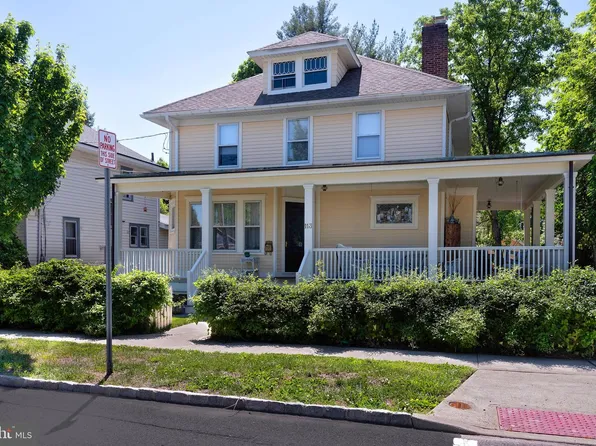 113 W Prospect St, Hopewell, NJ 08525