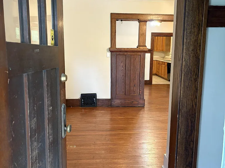 110 S College Ave — Photo 2