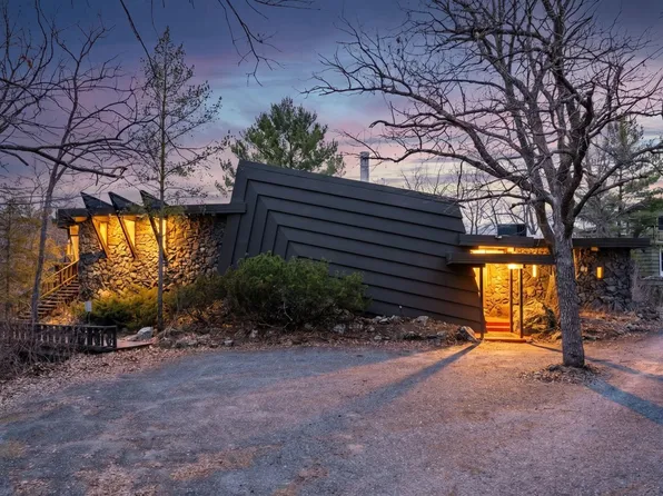 1105 N Hamilton St, Saint Croix Falls, WI 54024