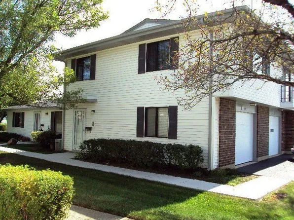 217 Kendrick Ct, Schaumburg, IL 60194