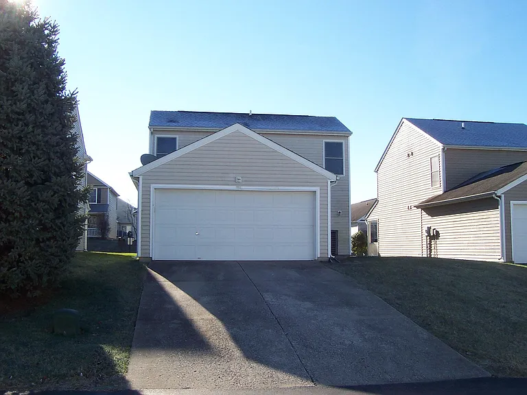 1041 Bella Dona Rd — Photo 6