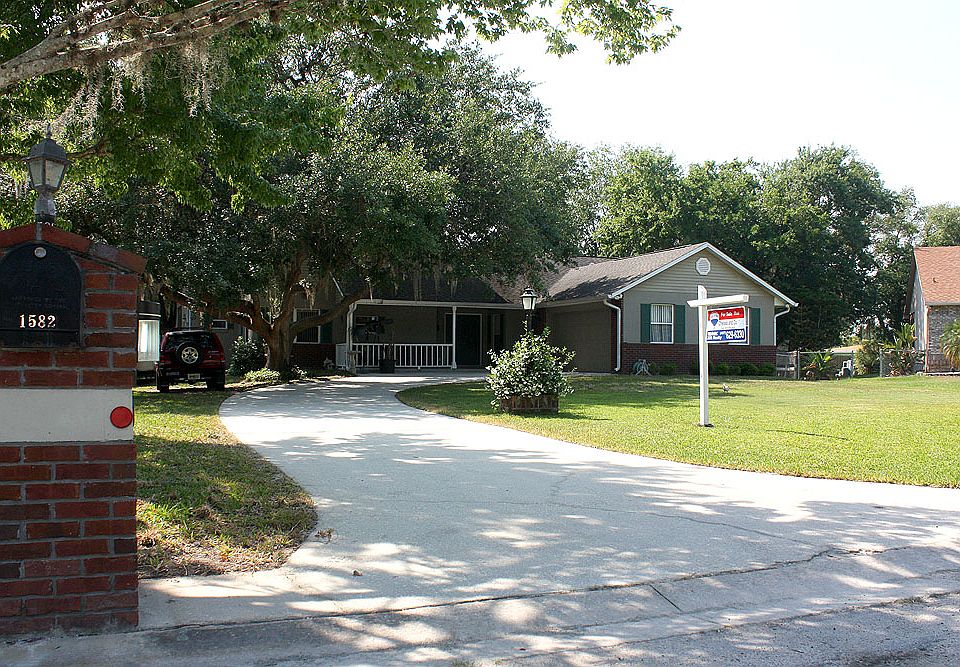 1st image of 1582 Starfish St
