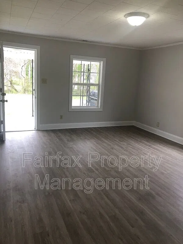 2 bed, 1.0 bath, 1000 sqft, $1,195 — Photo 4