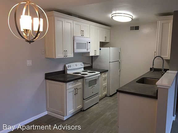 3rd image of 396 Bellevue Ave APT 309