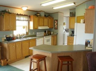 N5433 Spring Creek Rd, Manawa, WI 54949