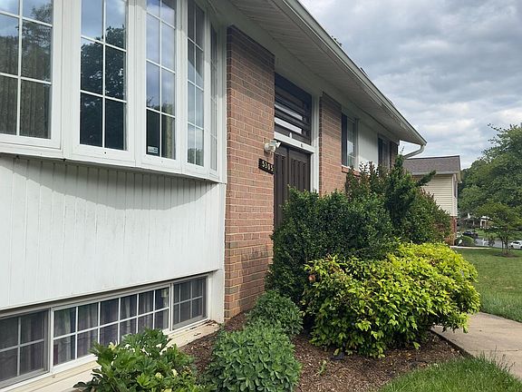 5th image of 5305 Gainsborough Dr