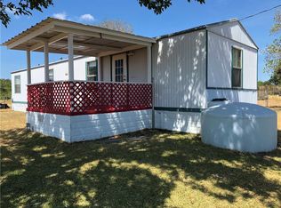 125 5th St, Muldoon, TX 78949