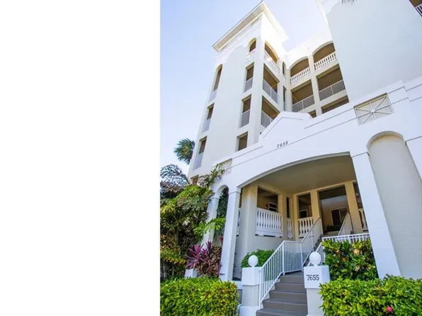 7655 Pebble Creek Cir, Naples, FL