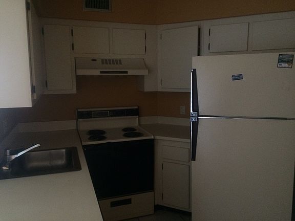 4th image of 3995 Atrium Dr #L2