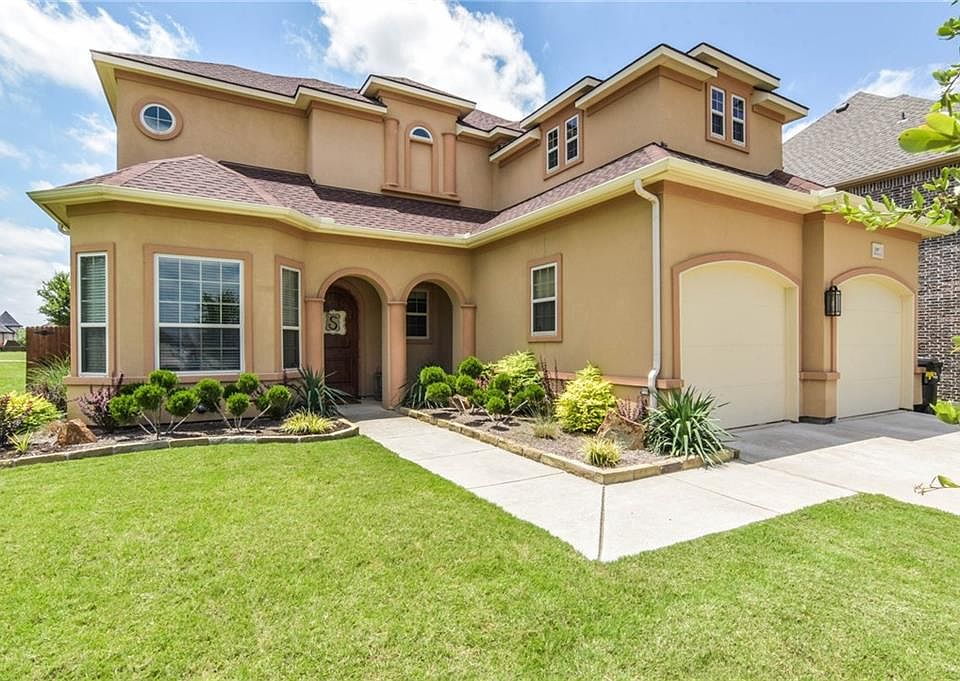 1st image of 2397 Chenault Dr