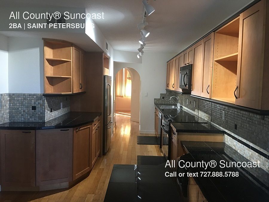 1st image of 4705 1st St NE APT 129