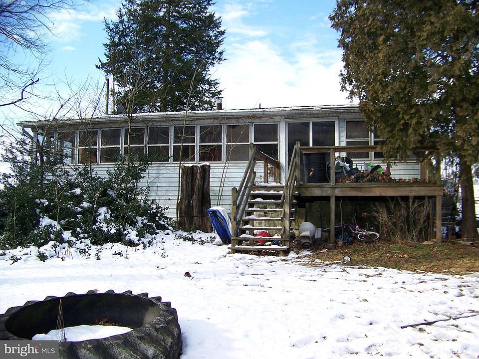 2nd image of 386 Conewago Dr