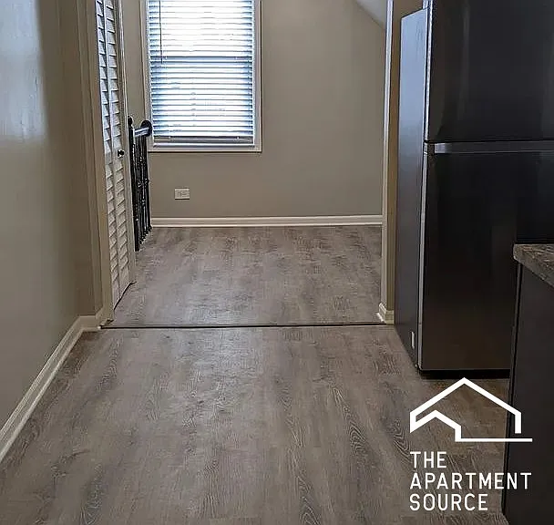 2507 N Lotus Ave #2 — Photo 3