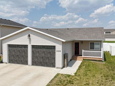 3328 20th Ave NW, Minot, ND, 58703