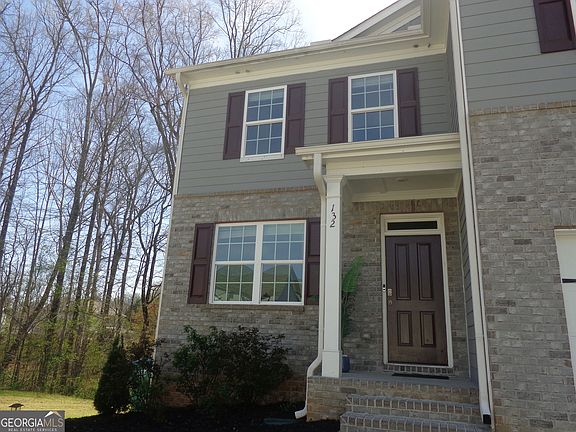 2nd image of 132 Russell Rd