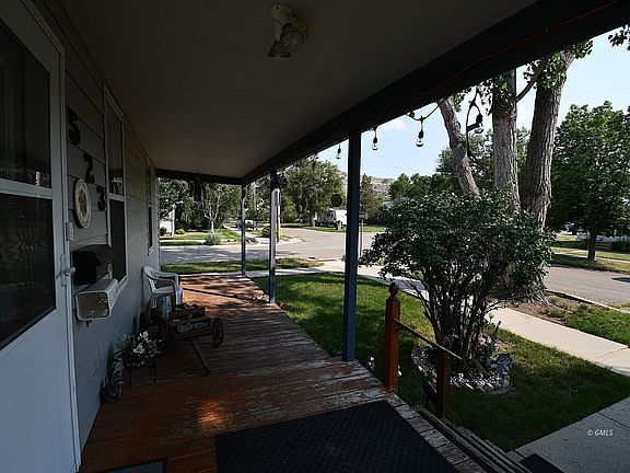 3rd image of 523 E Bell St