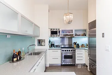 Rented by (Legacy) Elegran