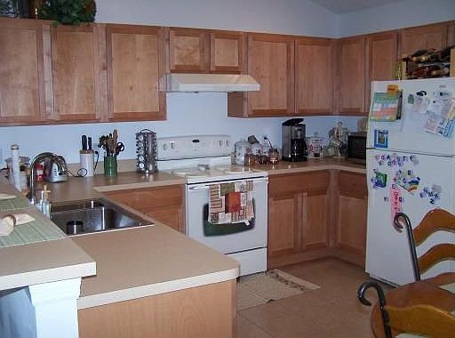Eat-In Kitchen