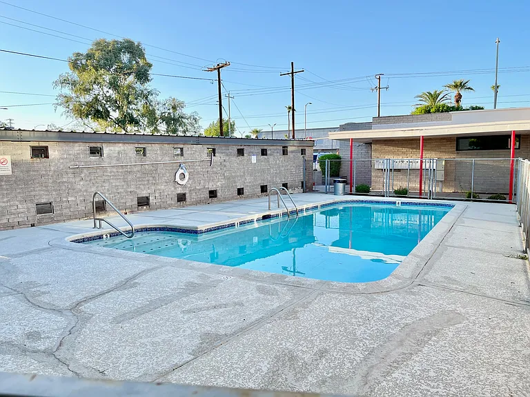 445 W Osborn Rd #1 — Photo 26