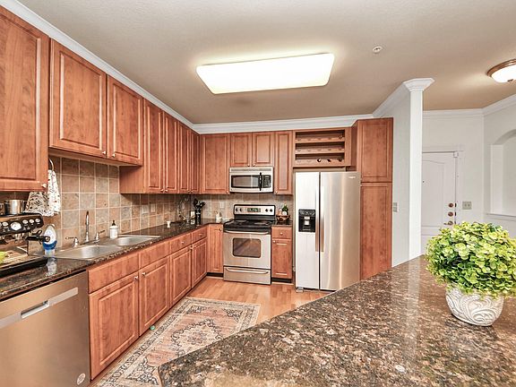 2nd image of 1711 Old Spanish Trl APT 324