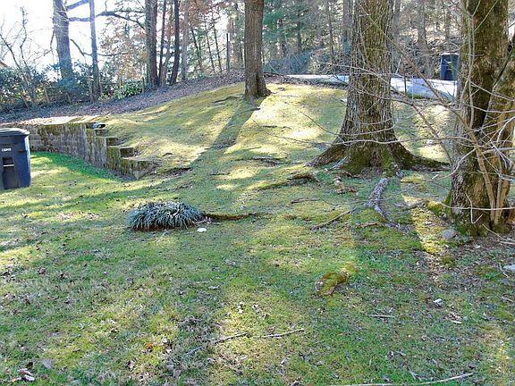 2nd image of 860&862 Donaldson Rd