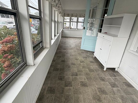 4th image of 24 Leonard Rd #22