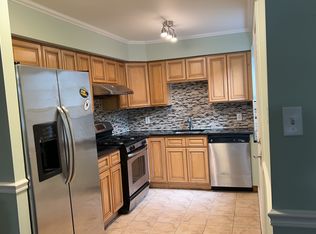 1627 Francis St #3B, Philadelphia, PA 19130