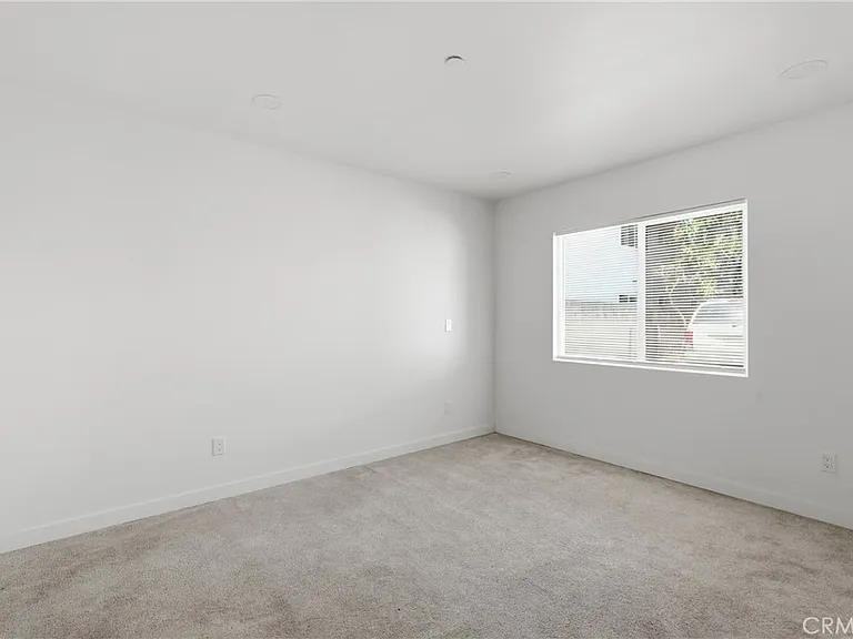 702 Walnut St #6 — Photo 7