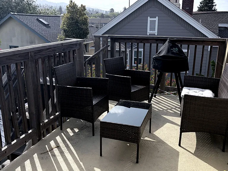 190 Ridgeway Ave #B — Photo 3