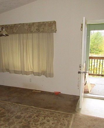 Additional Living Room