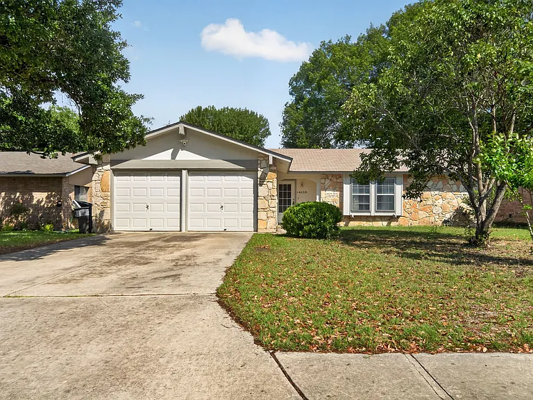 4659 Wetz Dr — Photo 1