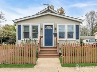 82 Hauser Ave, Hamilton, NJ 08620