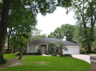 2136 Eagles Rest Dr, Apopka, FL 32712